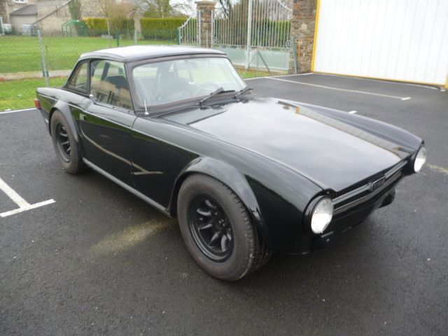 Triumph TR6 Noire