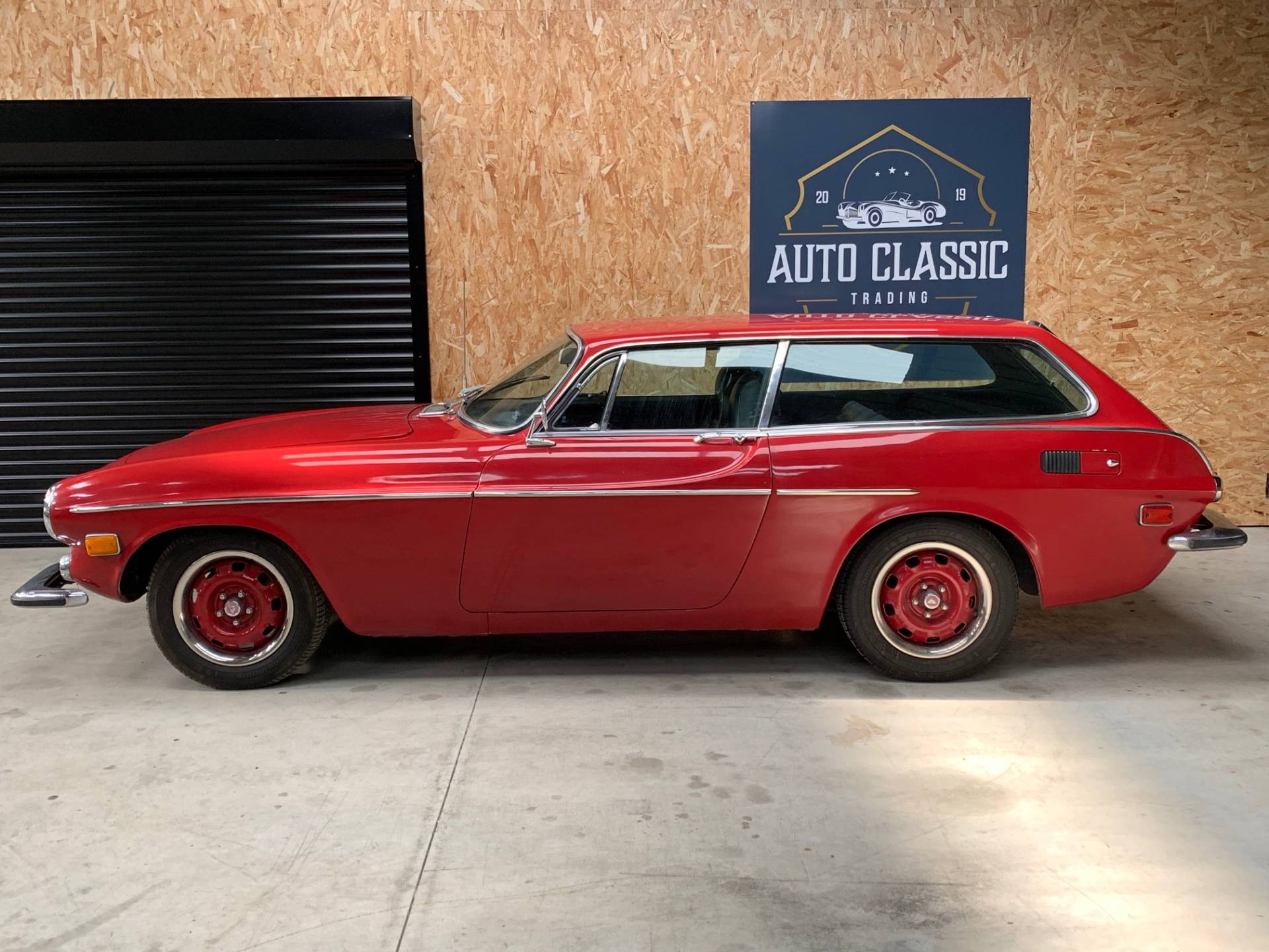 Volvo P1800 ES - Break de Chasse | Auto Classic Garage Saint-Malo